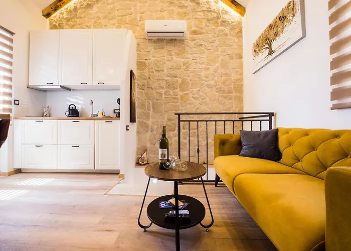 Reval Luxury Stone House Apartments****