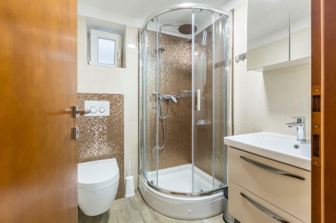 Reval Luxury Stone House Apartments**** Apartament